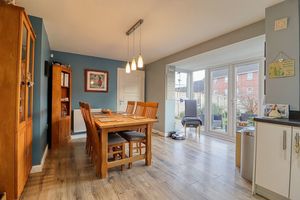 Kitchen/Diner- click for photo gallery